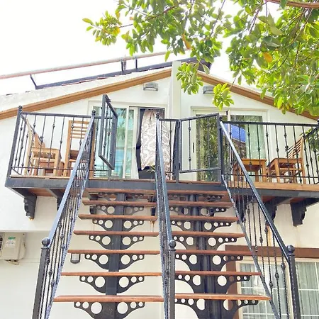 Narr Hotel 2*